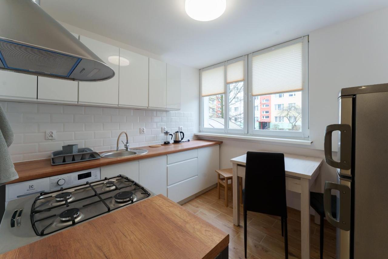 Apartament Pod Swierkiem - Pet Friendly - 2 Osobne Pokoje Dla Max 5 Osob - Space Apart Jelenia Góra Extérieur photo