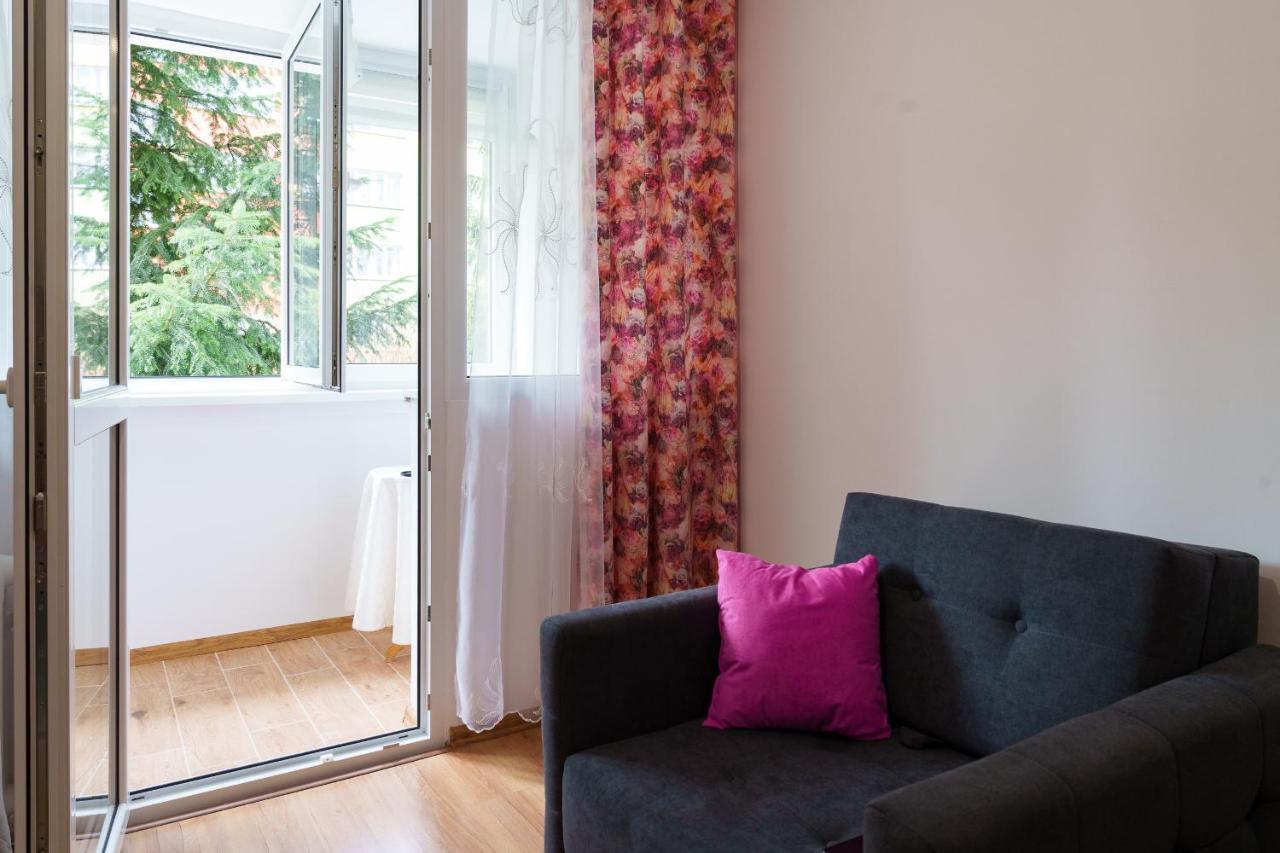 Apartament Pod Swierkiem - Pet Friendly - 2 Osobne Pokoje Dla Max 5 Osob - Space Apart Jelenia Góra Extérieur photo